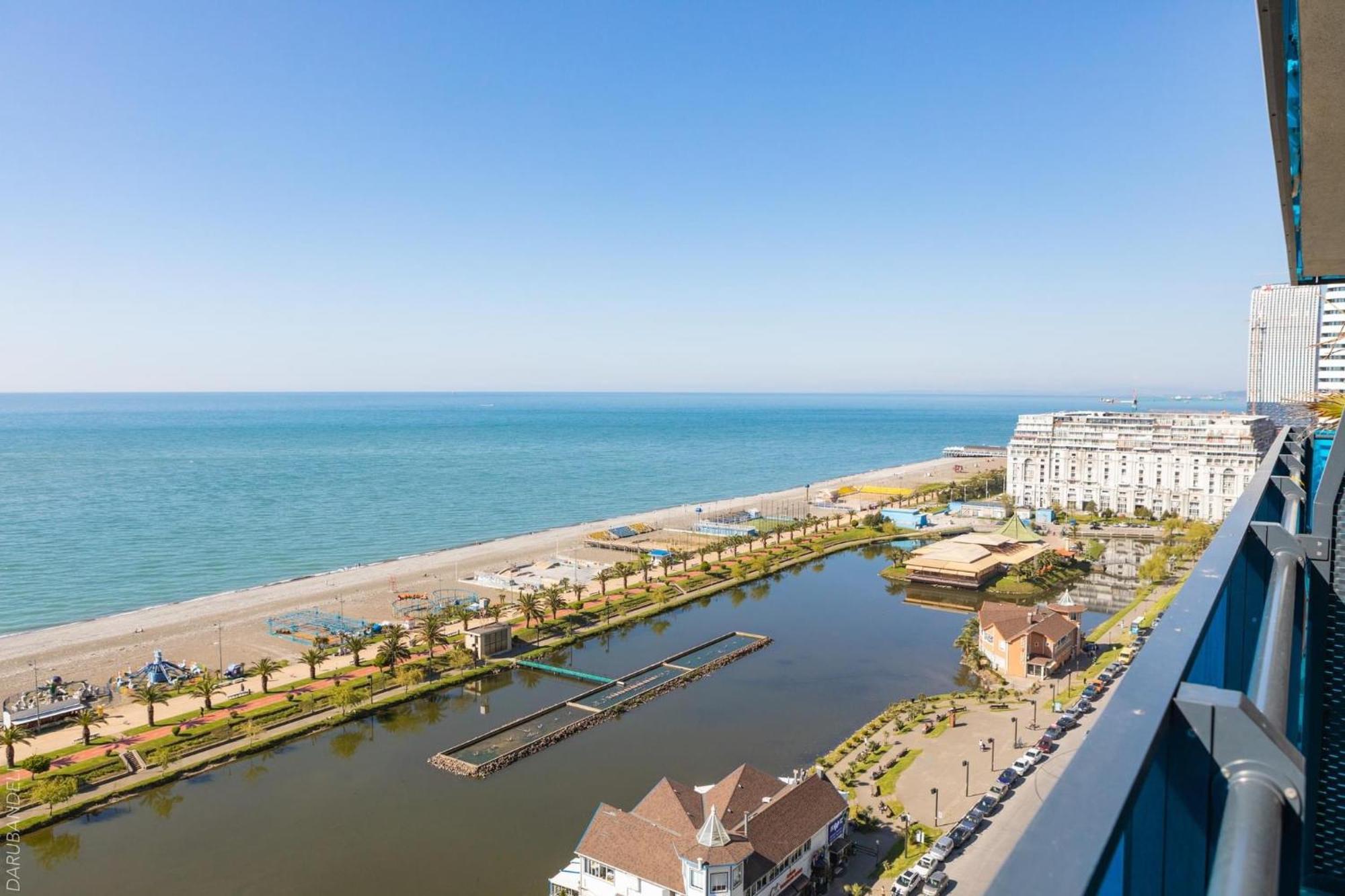 Panorama Sea View Central City Batumi & Aparthotel Dış mekan fotoğraf